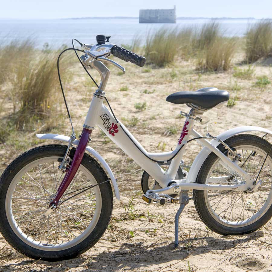 Vélo enfant 3 à 5 ans 12-14 pouces en location sur l'Île d'Oléron